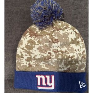 New York Giants Salute to Service Pom Hat Men’s OSFM Camo Gently Used